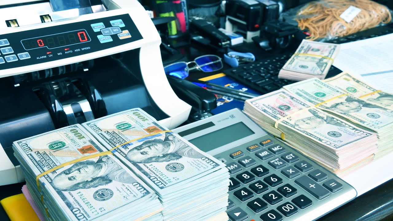 Office ASMR: 100,000$ Cash Money-Sorting-Counting-Strapping-Counter Machine-Stacks of 100$-Typing