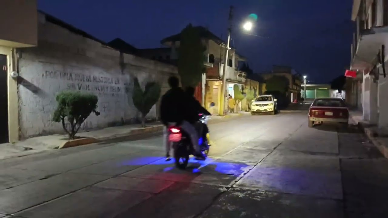 Caminando en la nochesita
