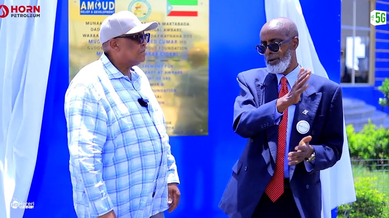 Maktabadda casriga ah ee Faarax Cigaal ayaa laga furay magaalada Aw Barre, Camuud ayaa hirgelisay.
