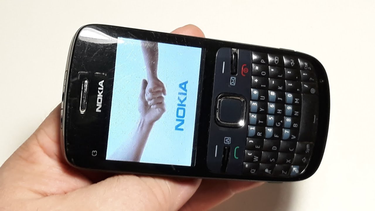 Nokia C3-00 - телефон на платформе S40 оснащенный полноценной QWERTY-клавиатурой + WI-FI