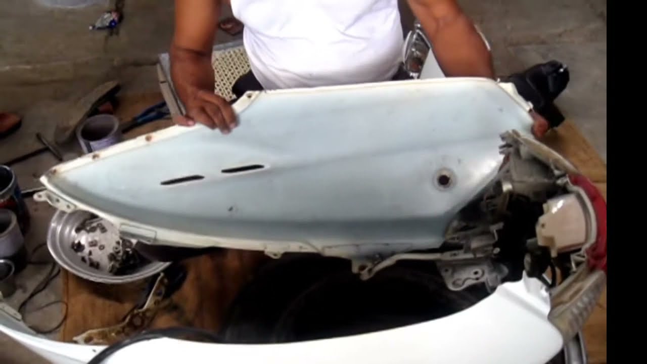 how to fit Honda Activa body fitting .