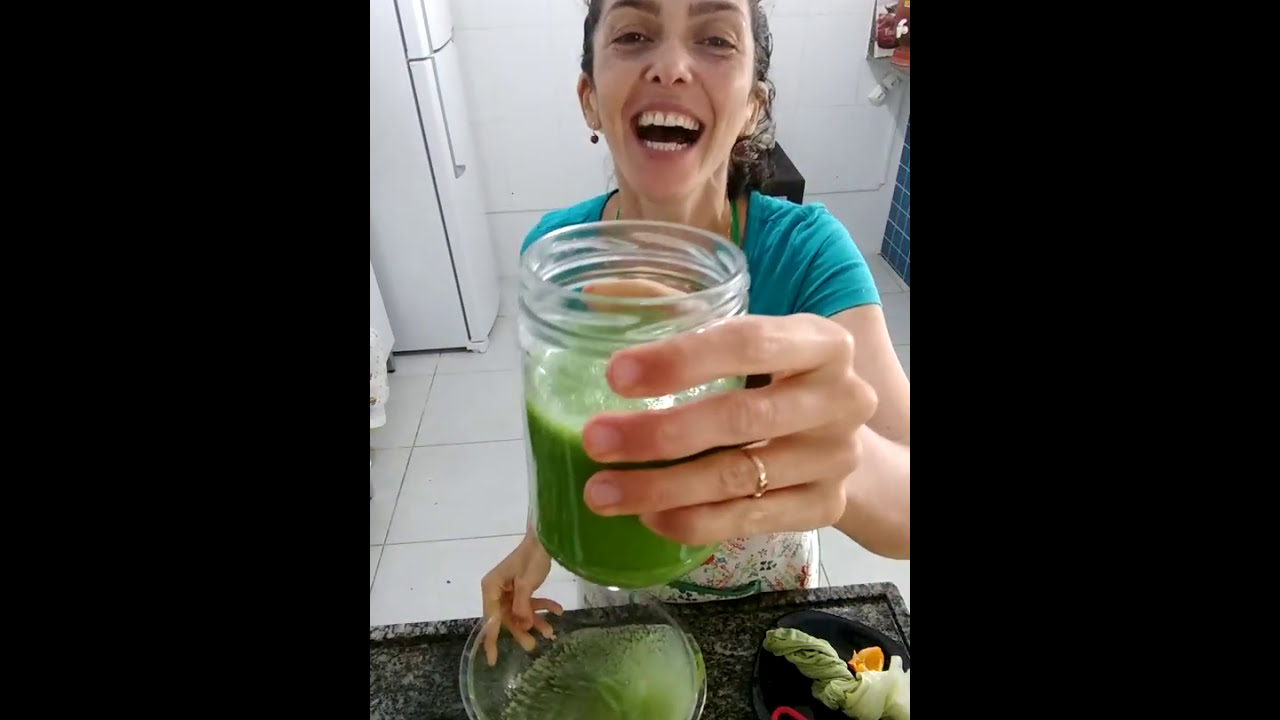 # A VIDA COMO ELA É, com: UM SUCO VERDE DA JU