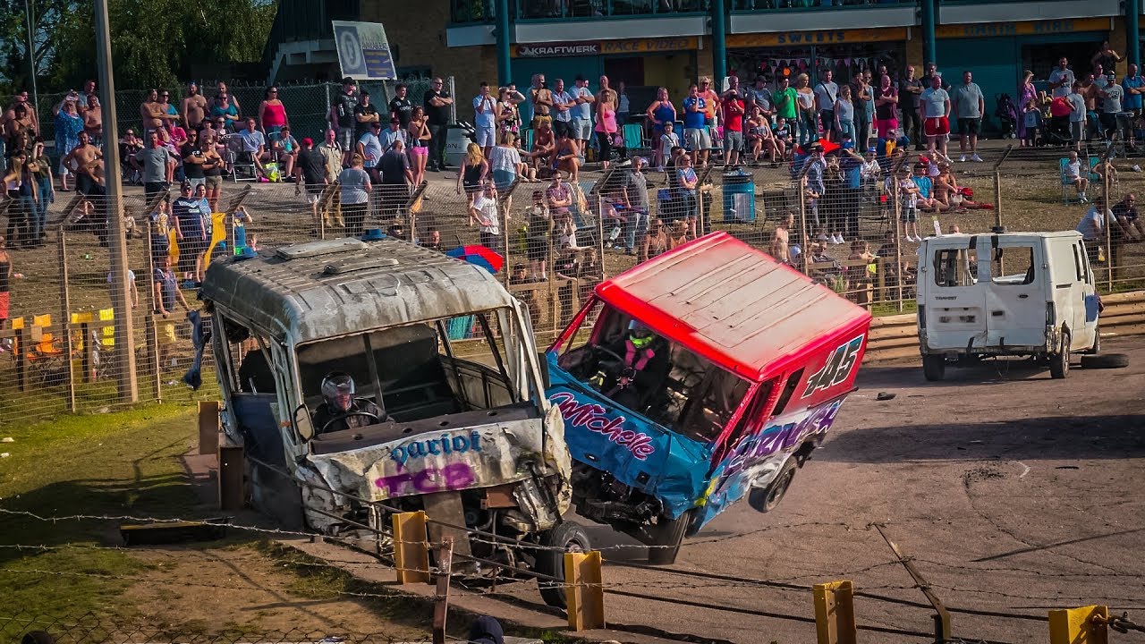 Arena Essex Unlimited Big Van Banger Racing - Rawlins Transport - 28th Aug 2017