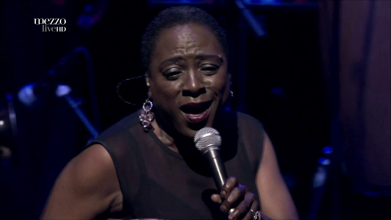 Sharon Jones & The Dap Kings - Live At L'Olympia (2014) full