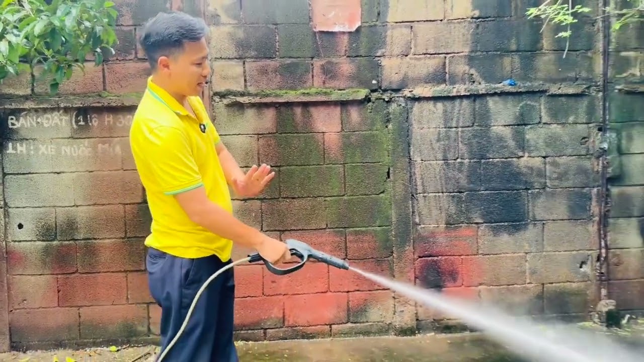 Thật là hối hận khi không biết sớm hơn Máy xịt rửa rêu rửa xe này của Sumika S20