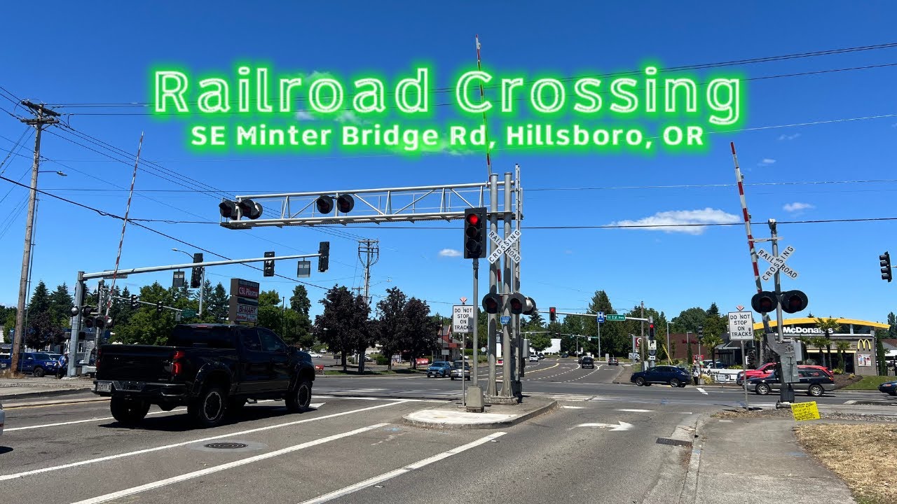 Railroad Crossing | SE Minter Bridge Rd, Hillsboro, OR