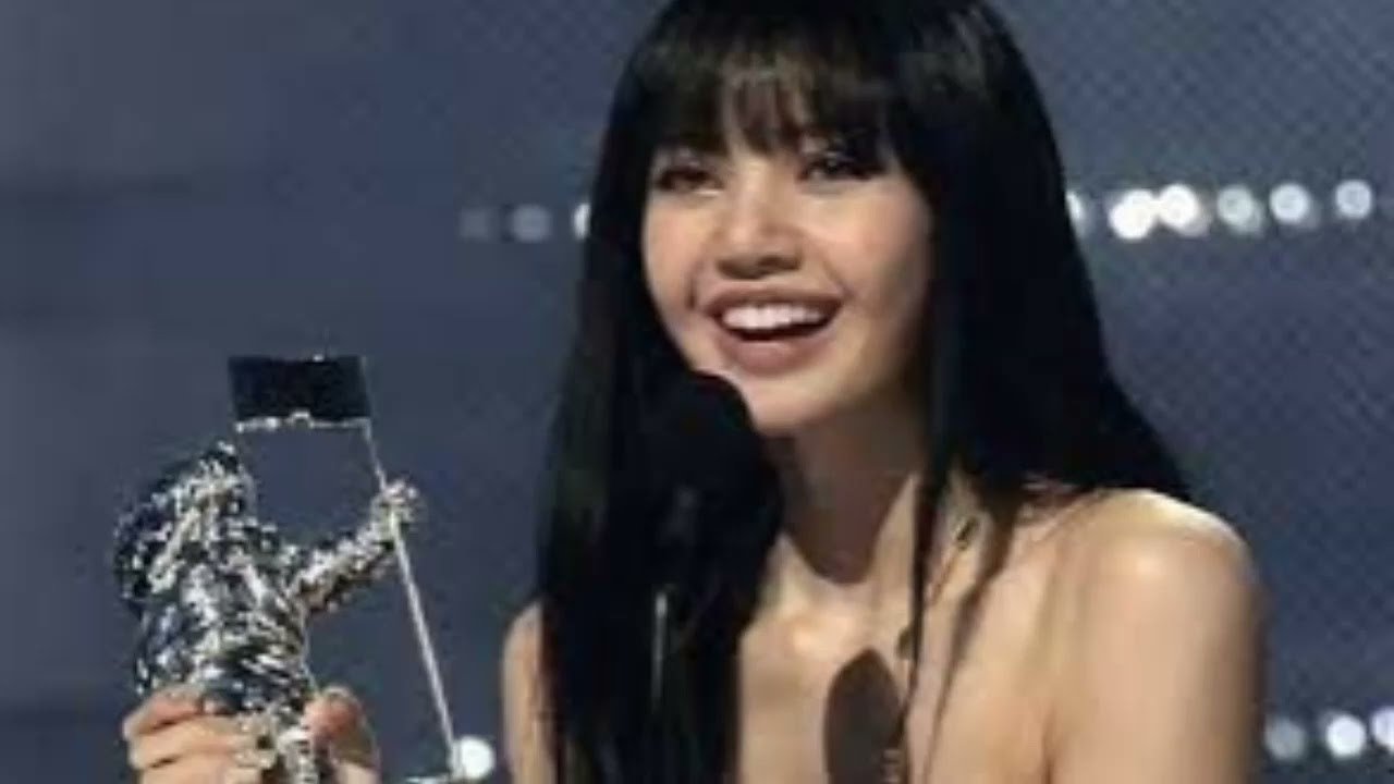 Лиса снова победила в номинации &laquo;Лучшая K-Pop песня&raquo; на церемонии вручения премии VMA 2025 за песню