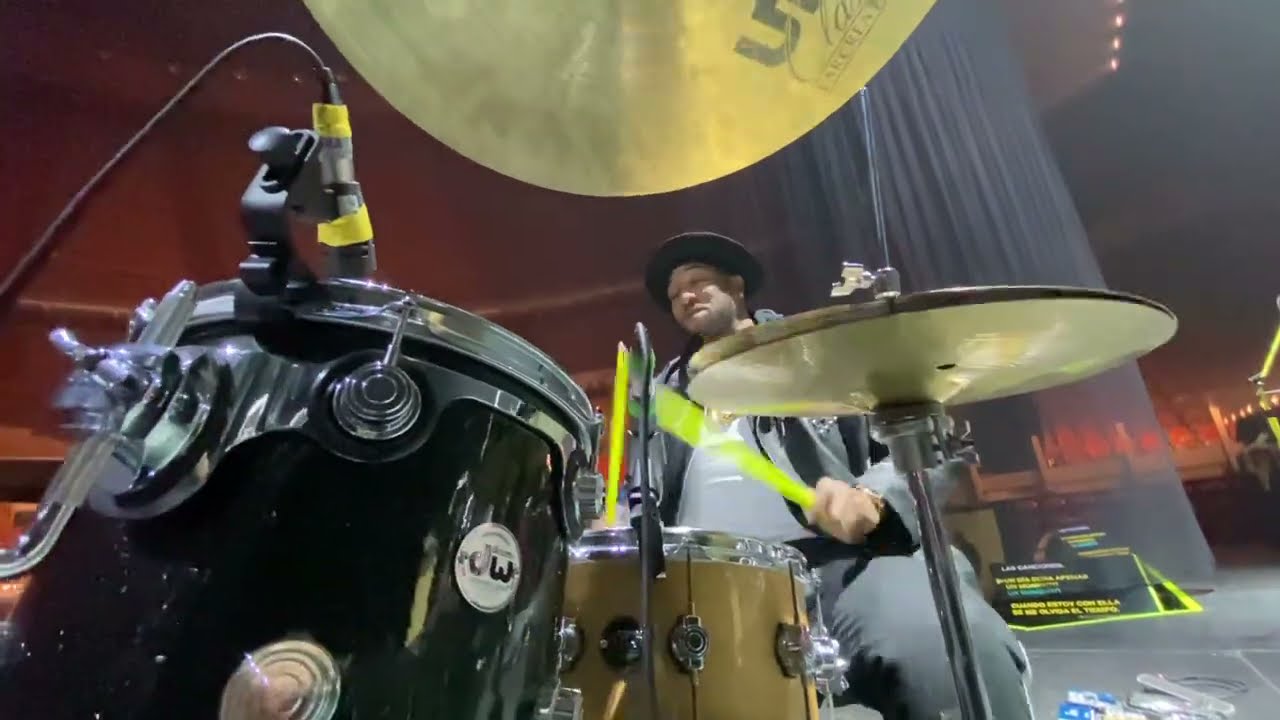 Eros Ramozzoti  / Eric Moore Sound Checks Drums