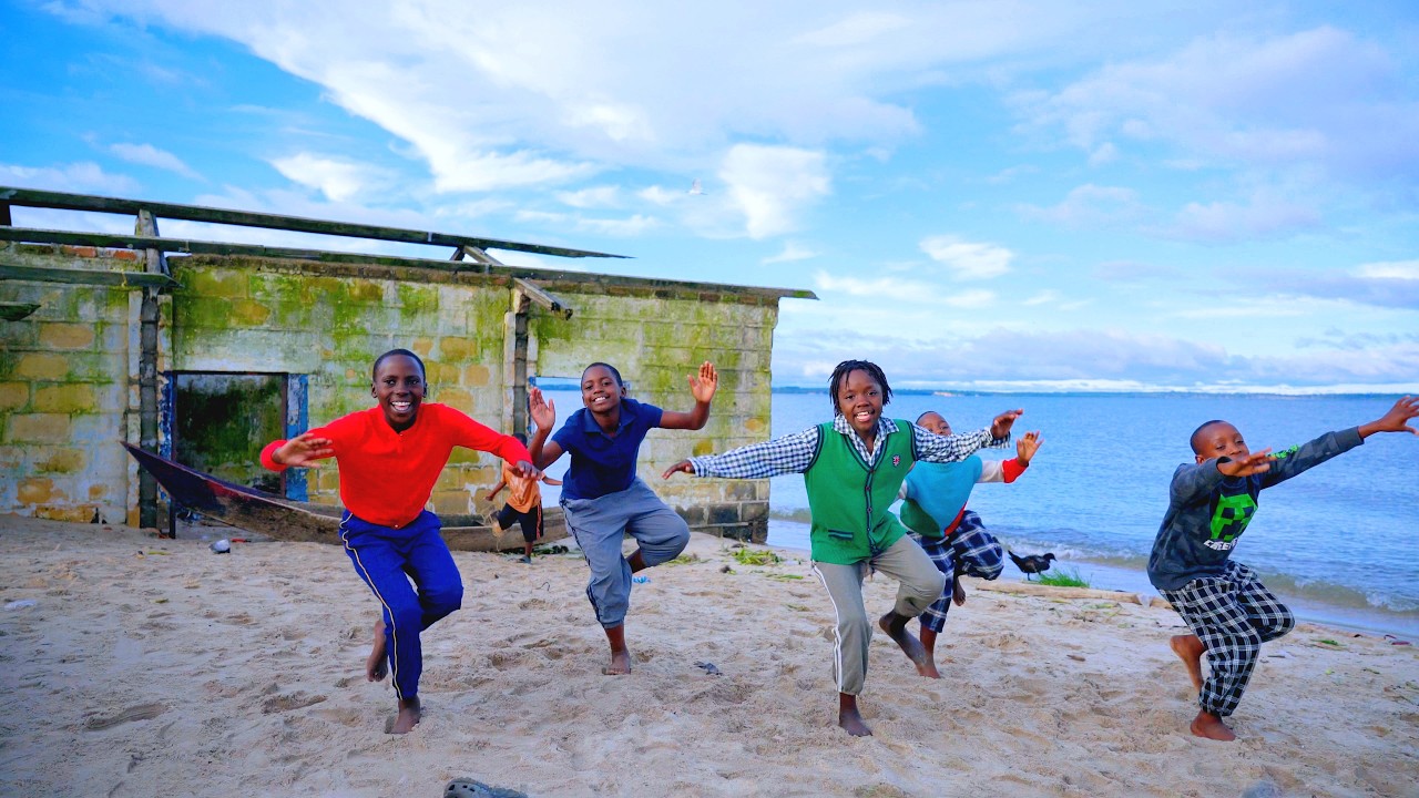 Baila, Baila - Masaka Kids Africana (Official Music Video 4K)