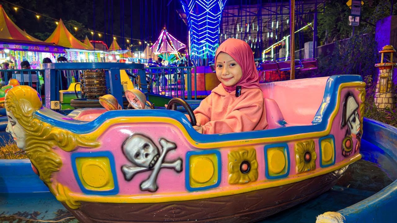 KESERUAN AQILA BERMAIN ODONG ODONG DI PASAR MALAM CIJANTUNG