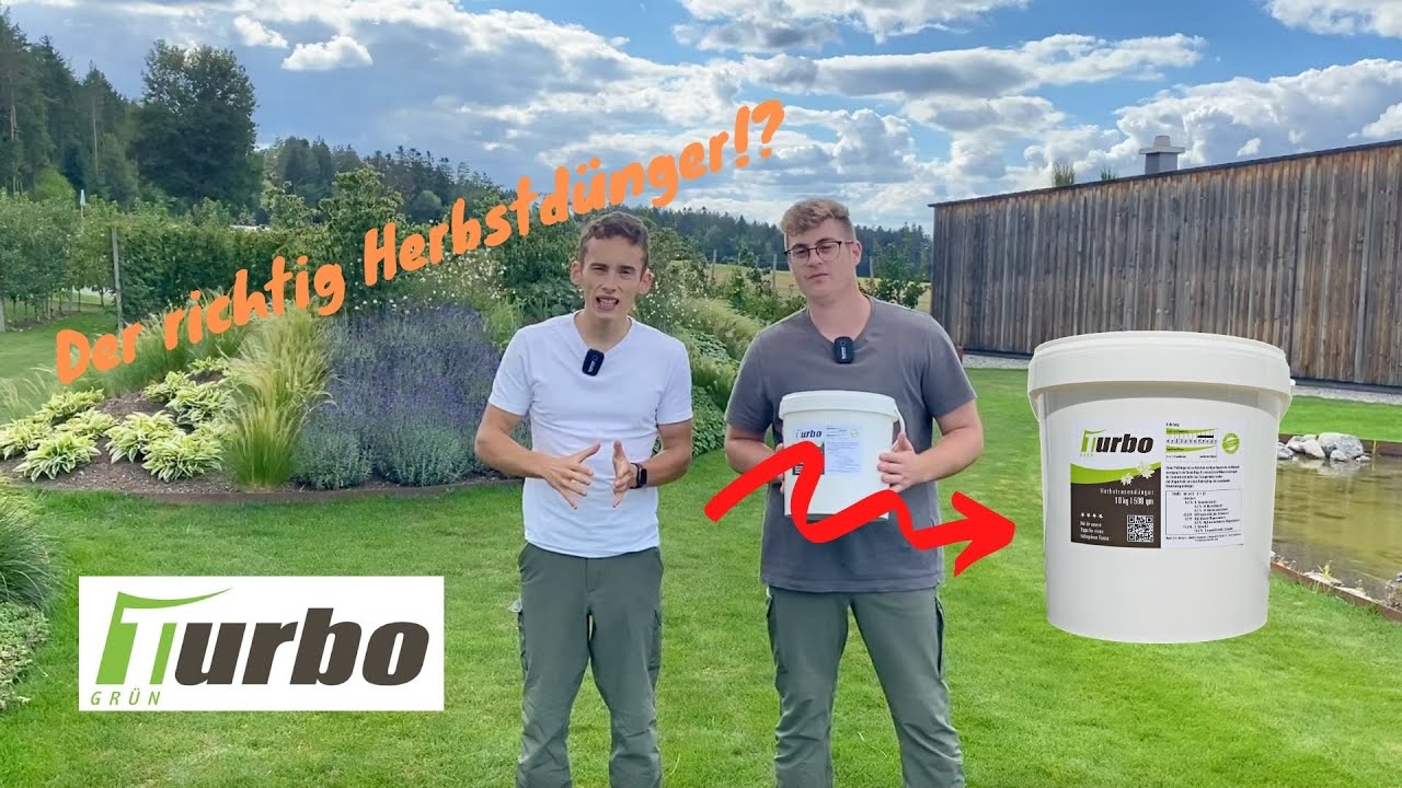 Den Rasen im Herbst richtig d&uuml;ngen | Turbogr&uuml;n