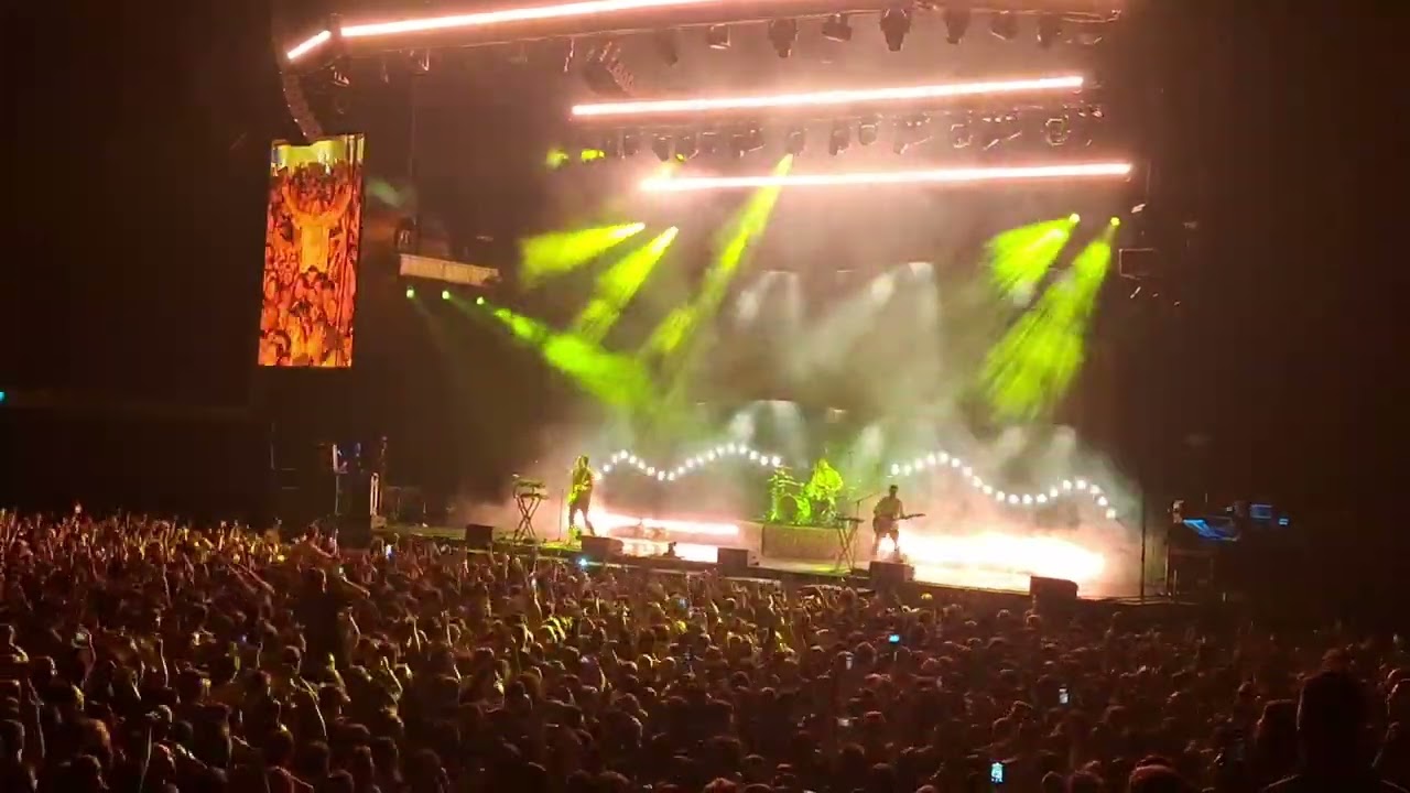 The Wombats - Lemon To A Knife Fight - Live In London (19/3/25)