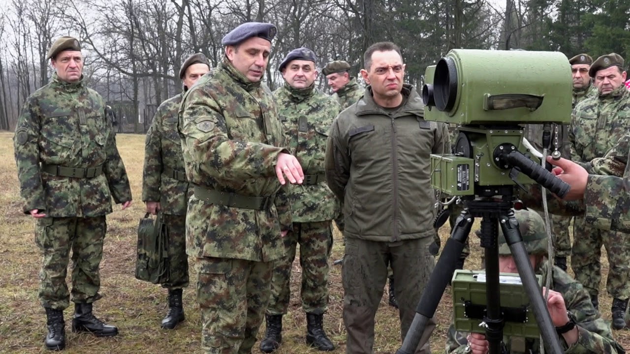 Ministar Vulin obišao pripadnike Mešovite artiljerijske brigade