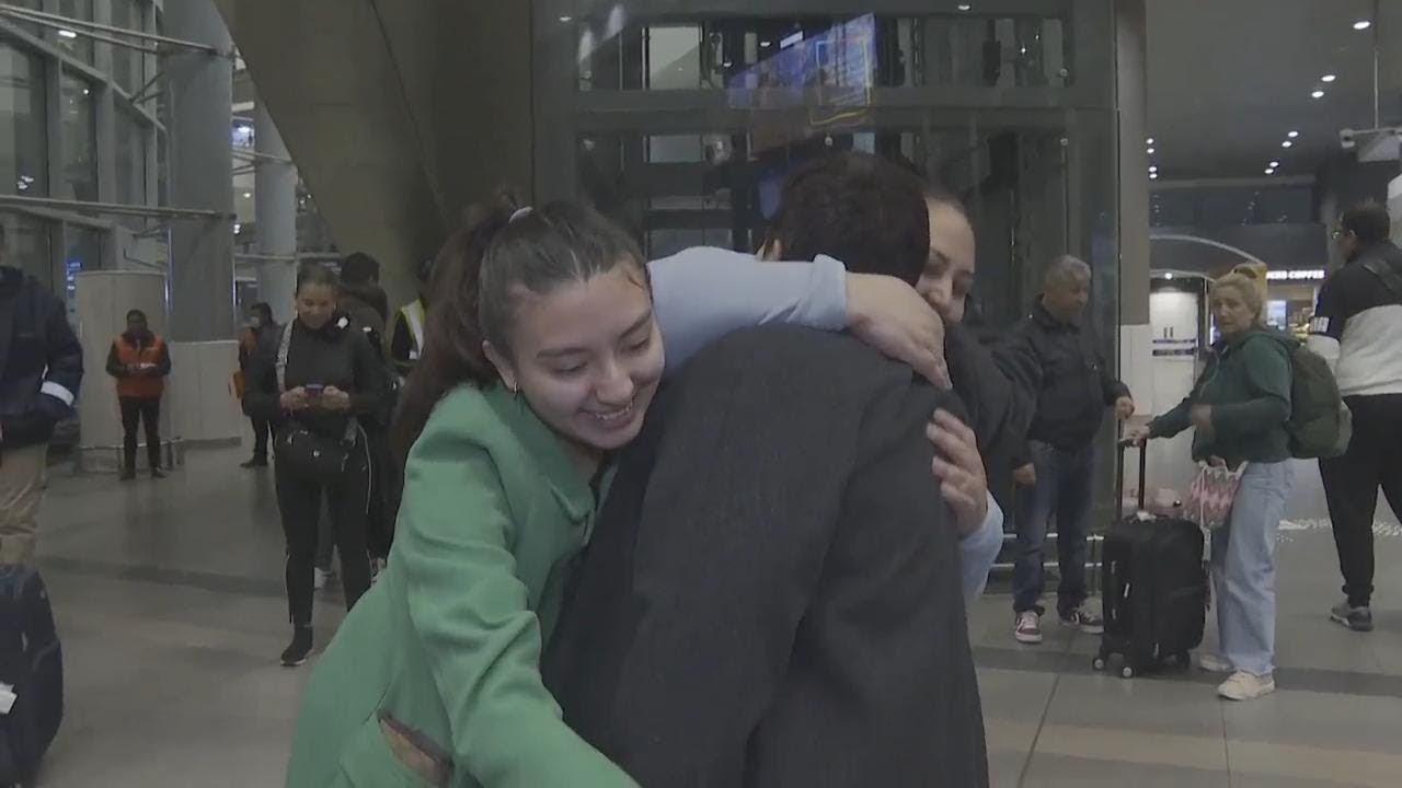 Colombia repatriates citizens on humanitarian flight from Lebanon