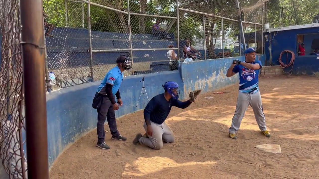 Así se gana un juego con puro poder | Softbol Dominicano