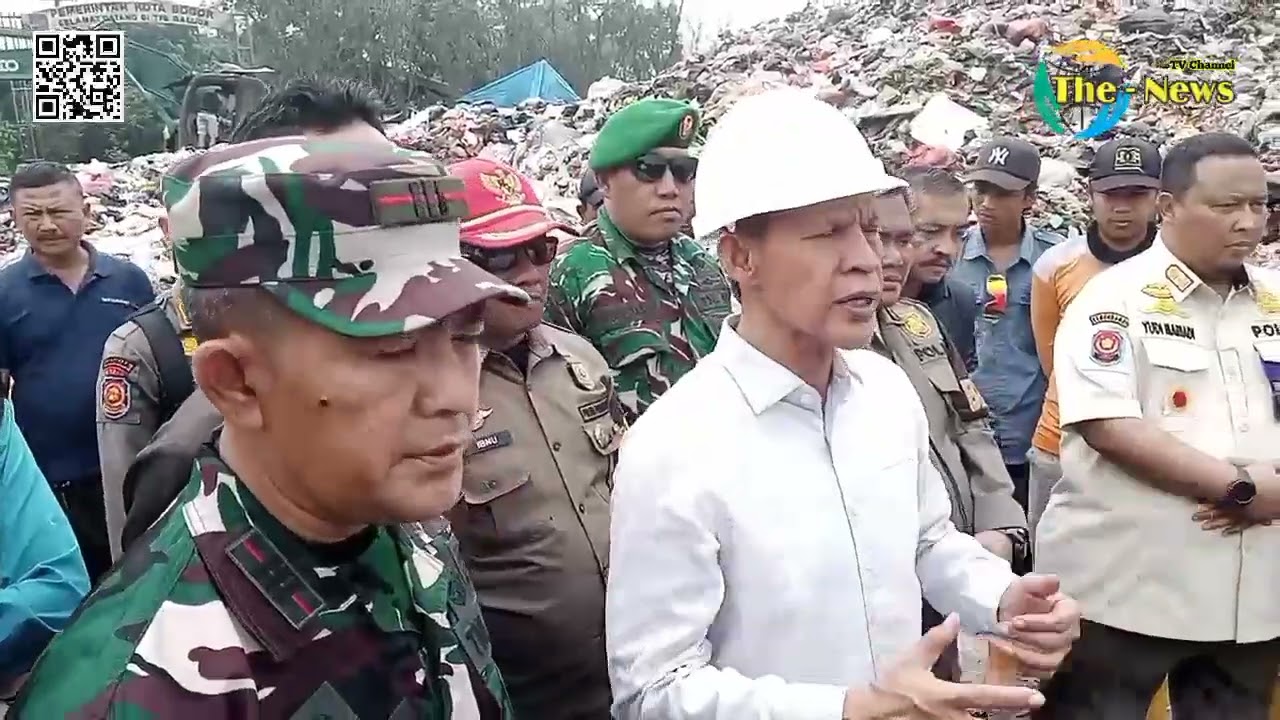 Wakil Bupati Bogor Berikan Himbauan Kepada Para Operator Alat Berat di TPST Galuga, Pasca Longsor 