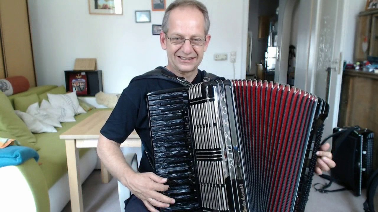 11. Test HOHNER Morino IV 120 Slavko Avsenik Sondermodell zum Verkauf