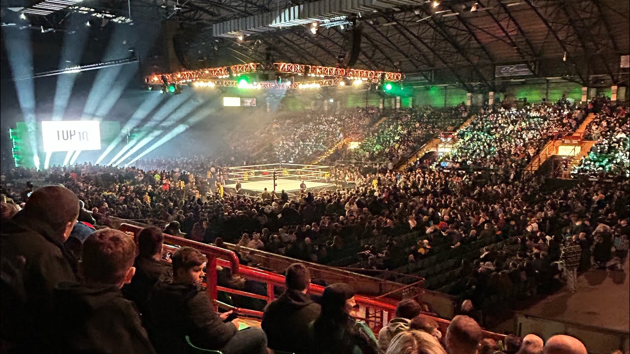 Asuka & Kairi Sane, Roxanne Preze with Raquel Rodriguez vs Bayley, Charlotte Flair & Alexa Bliss