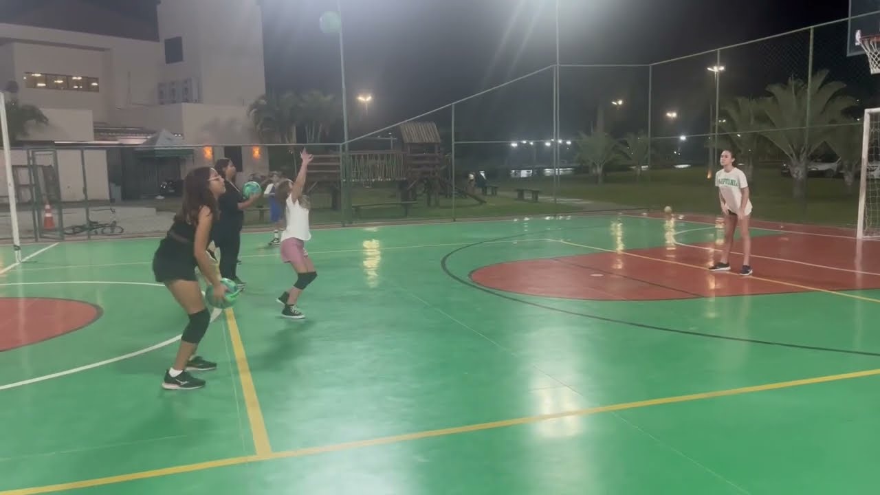 VÔLEI: 10 EXERCÍCIOS PARA ALUNOS DOS 8 AOS 11 ANOS