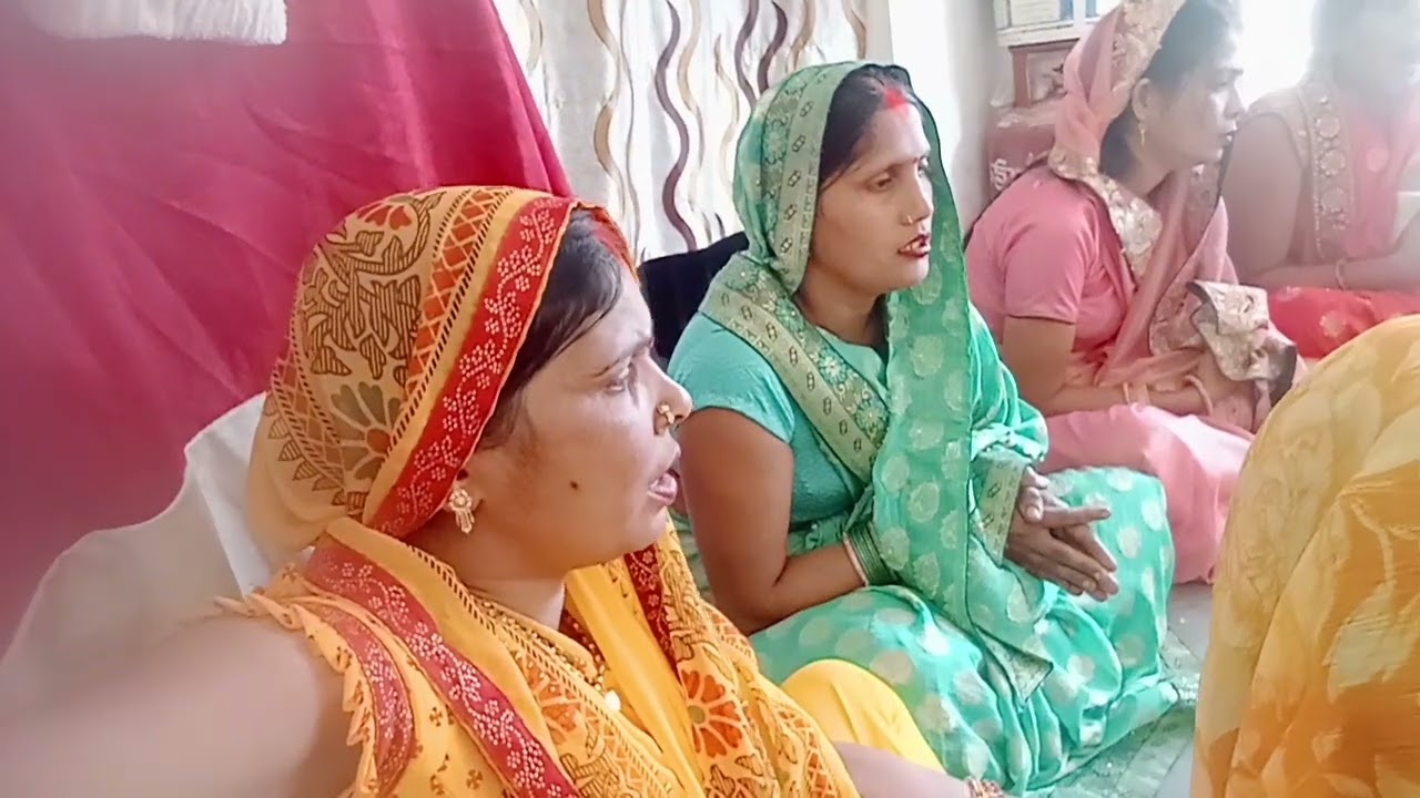Bhul chuk hamro maaf Karu mahatari 🙏🙏🙏🙏aushan mata ka geet  🙏 #kiran Devi Bhagwanpur 