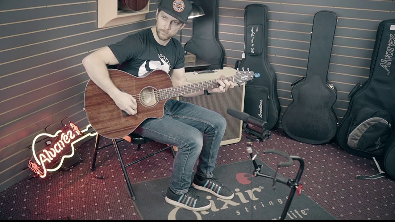 Breedlove Discovery Concert Cosmo CE Mahogany-Mahogany Limited Edition Guitar Overview