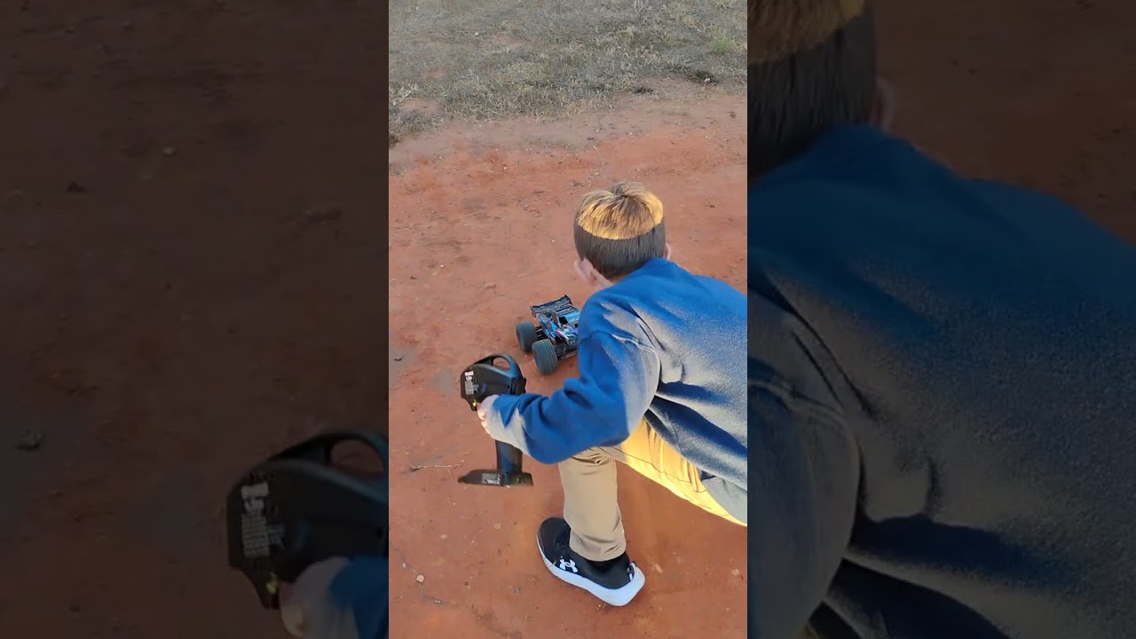 Back at the skate park with the Traxxas mini cart and we break it 