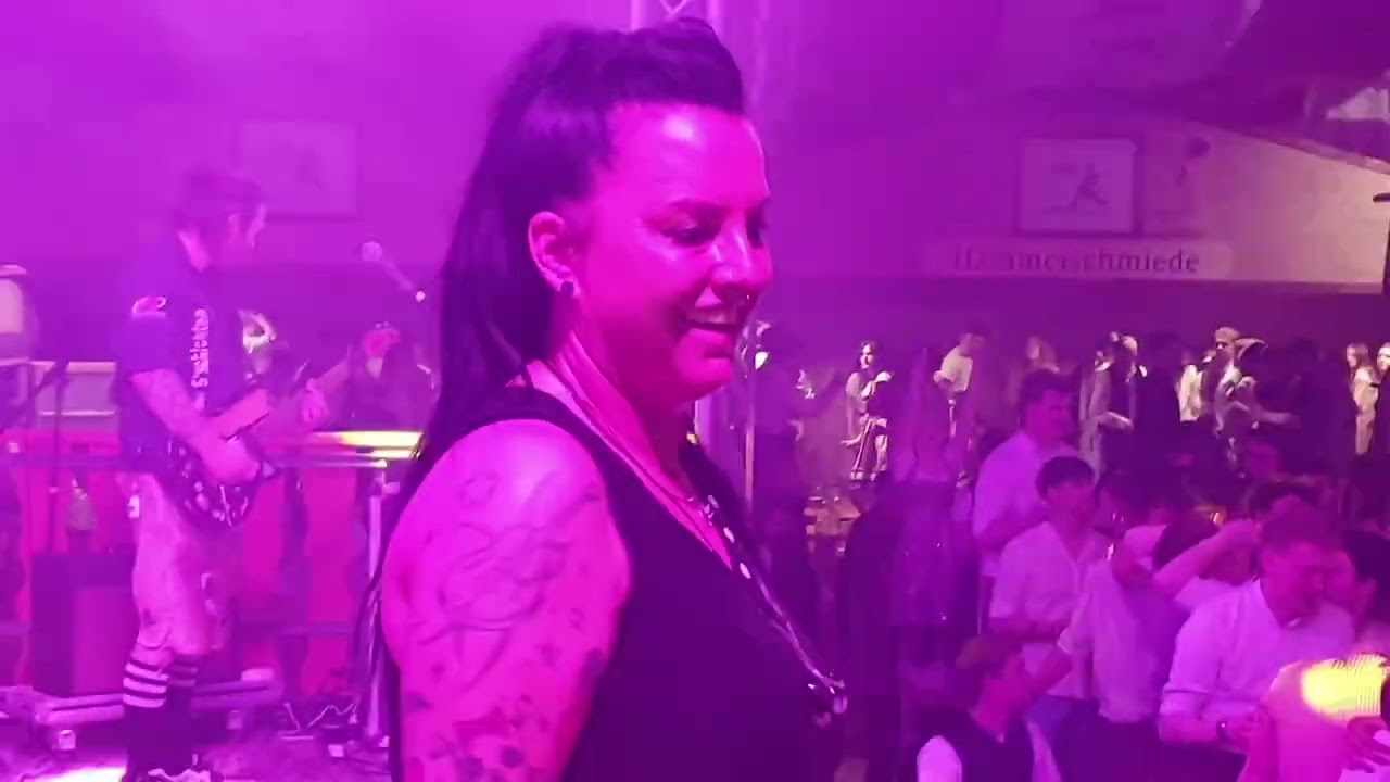 Münchner G'schichten -  Medley (Bon Jovi etc) - LIVE - 03.04.24, Binswanger Festzelt, A.Osterplärrer