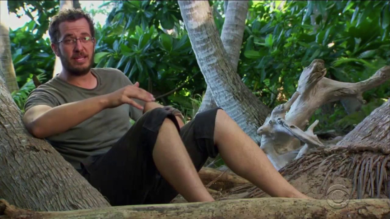 Survivor: Edge of Extinction - Rick Devens finds an Idol