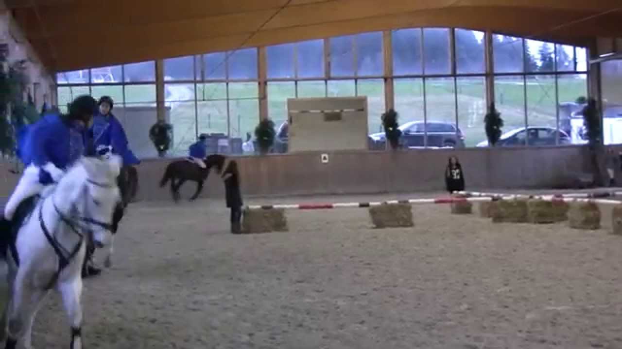 13. Dezember 2014: Springquadrille beim Weihnachtsreiten am Aktivstall Bohnenberger in Langenbrand