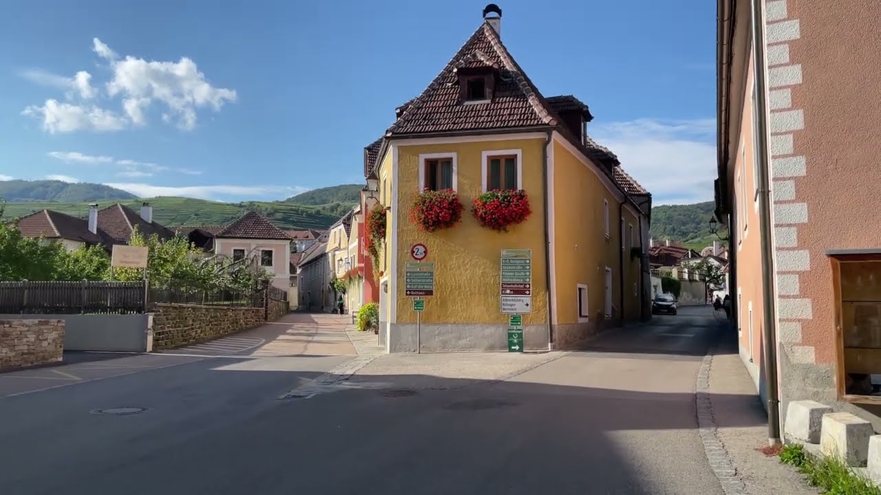 Weissenkirchen Wachau Valley, Green hills, Vineyards | 4K walking tour
