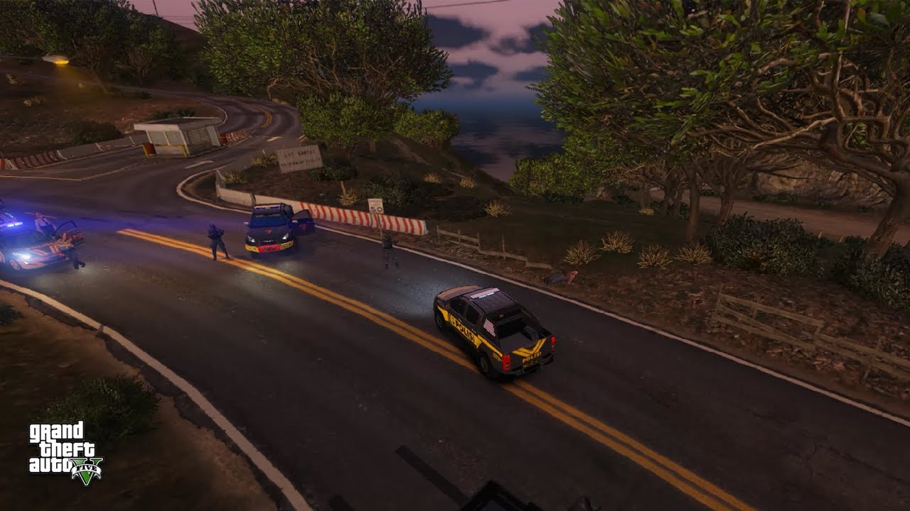 Petugas Patroli Polisi di Serang #gta5