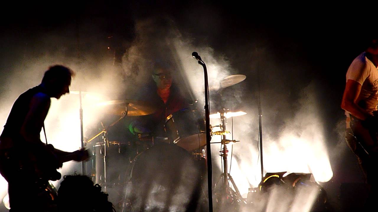 Sielun Veljet - Elintaso (live, Ilosaarirock 2011)