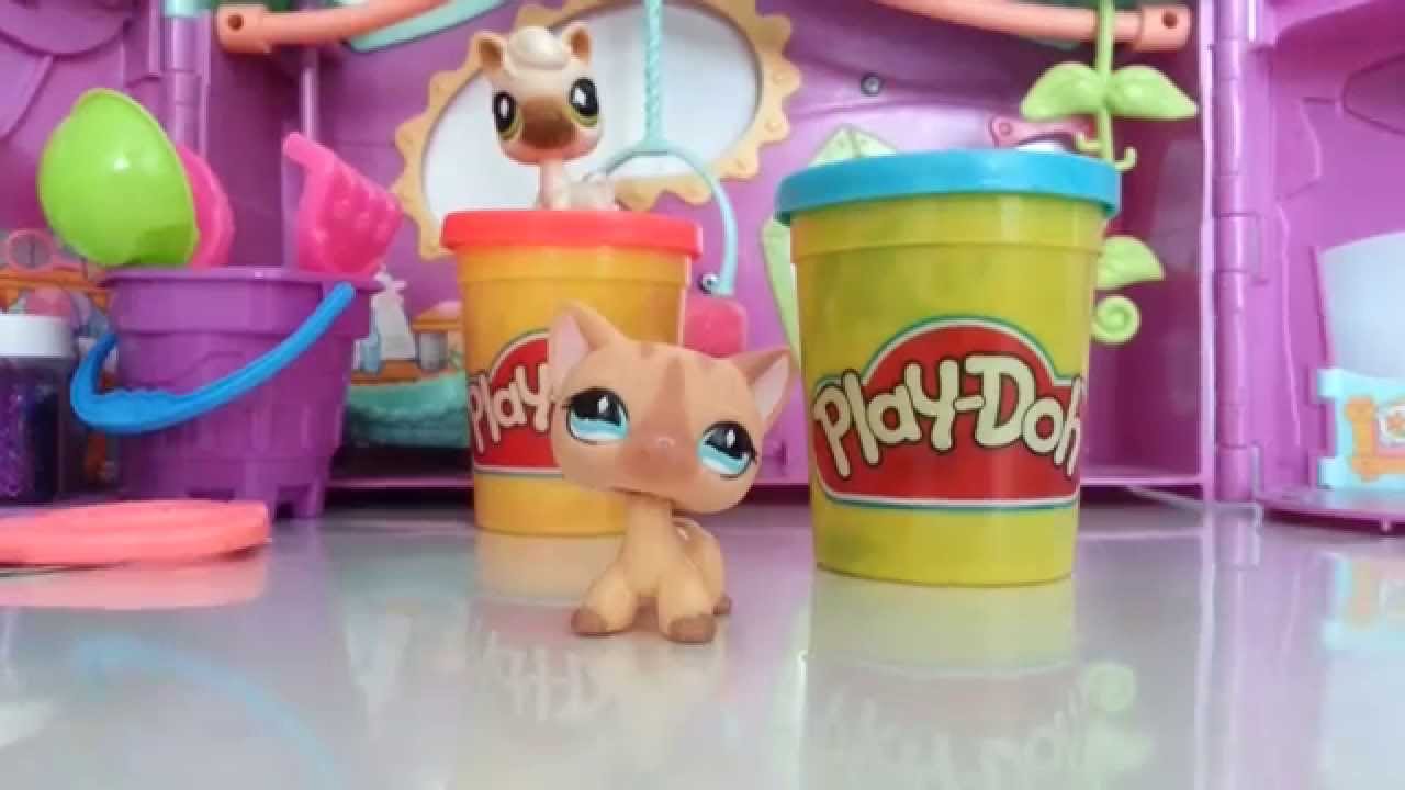 Minişlerinize PlayDoh'dan Kıyafet Yapımı | LPSEM miniş