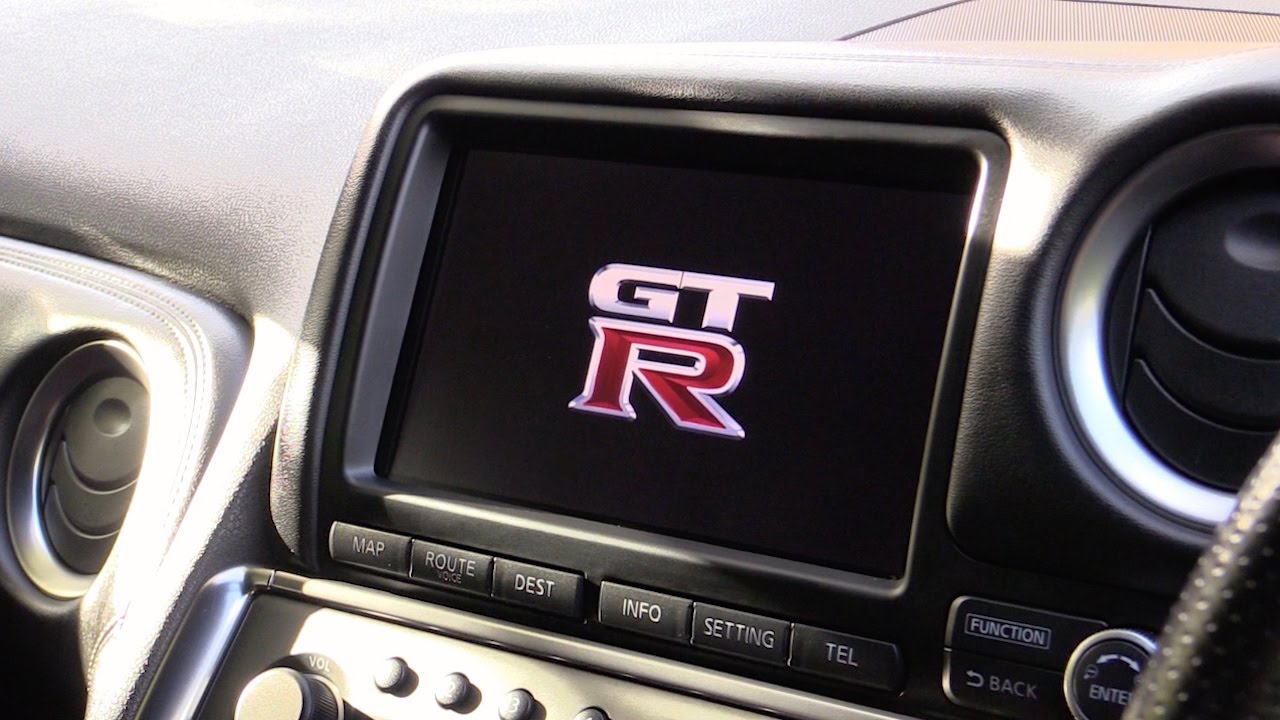 Уборка салона Nissan GTR