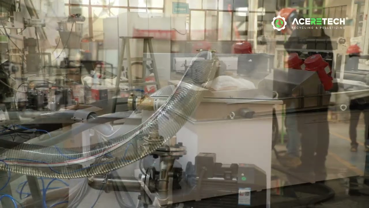 PE Flakes with calcium carbonate compounding machine
