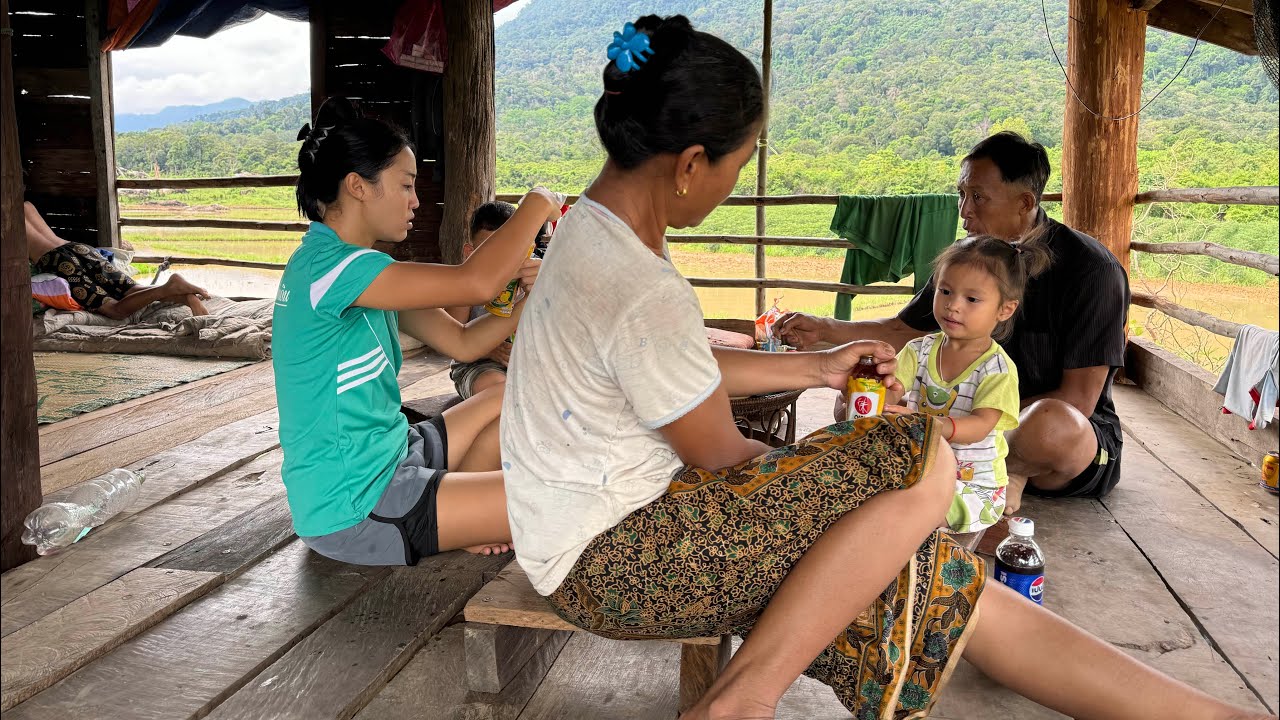 ไม่ใช่เรื่องง่ายที่จะเดินทางไปนาสาวเม้ยสปป.ลาว🇱🇦แต่หนุ่มไทยคนนี้ไม่ท้อเพราะรัก🇹🇭❤️🇱🇦 l เขยลาว