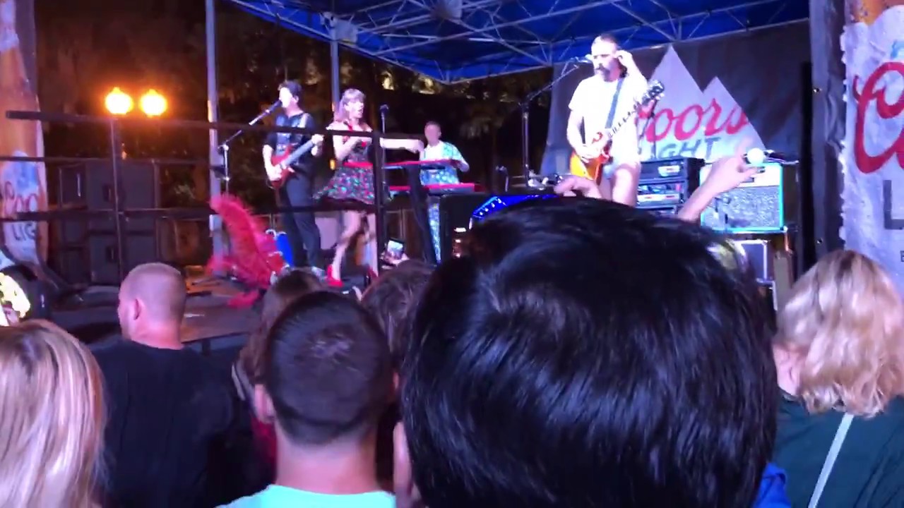 Audio Exchange covering Uptown Funk at Wall Street Plaza Downtown Orlando 10/31/16