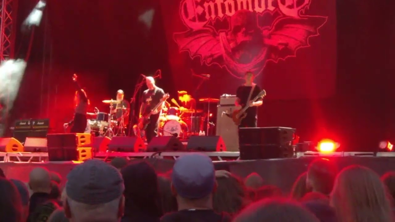 Entombed + Urskogr - Chief rebel angel (Gefle Metal Festival)