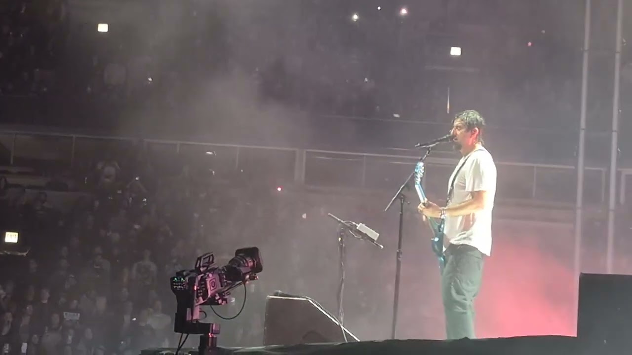Deftones - Cherry Waves (Live at United Center 2025)