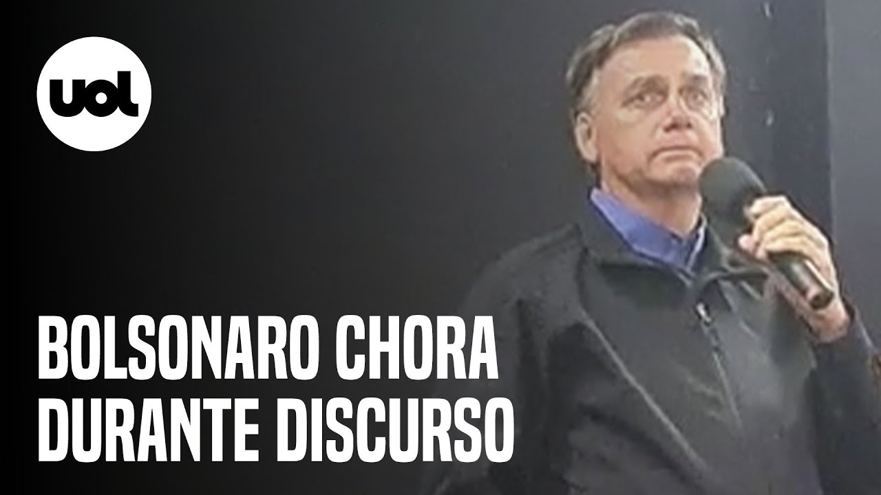 Bolsonaro chora ao relembrar facada em Juiz de Fora em 2018