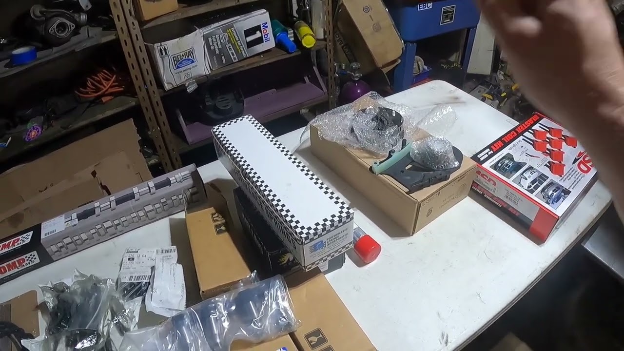 How to install a camshaft 2006 Chrysler 300 SRT 8 Step 1 Parts list.