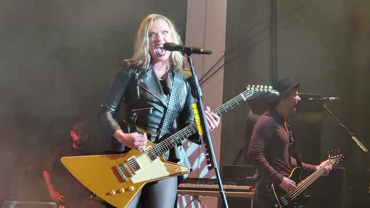 Halestorm - Wicked Ways - Live PNC Bank