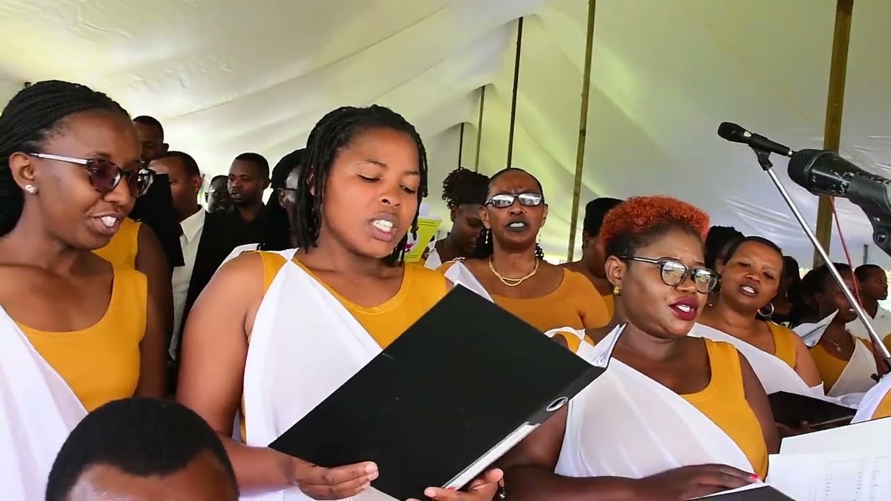 SACERDOTES by NSENGUMUREMYI Gaspard, performed by CHORALE IJURU