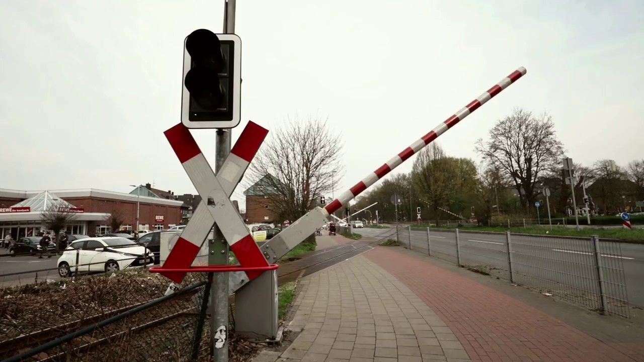 Bahn&uuml;bergang M&uuml;nster Warendorfer Strasse - Railway Crossing M&uuml;nster