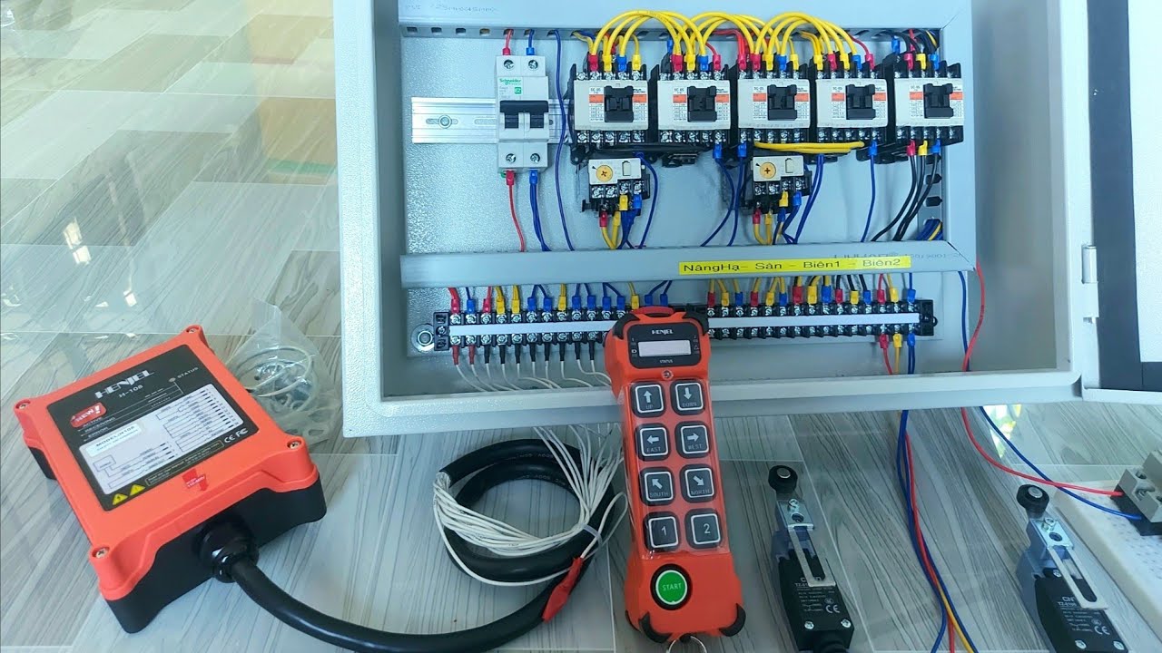 Tủ điều khiển cẩu trục 3 pha gửi khách Chợ Mới - An Giang