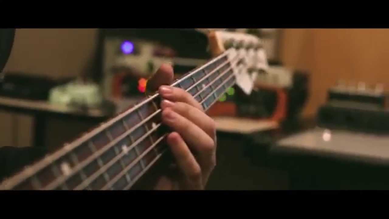 Mahalo - Déjà Vu - part. Tales de Polli (Maneva) [WebClipe]