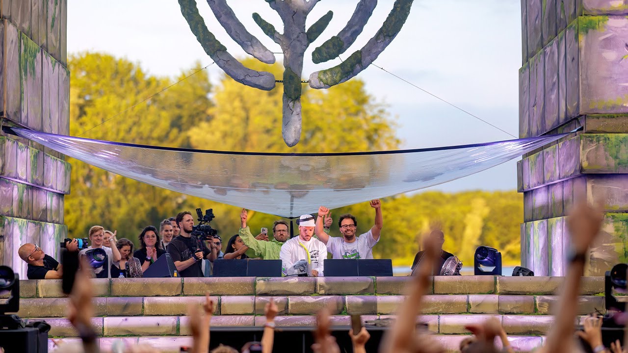 SUPERSTRINGS | Mystic Garden Festival 2025 (Full set)