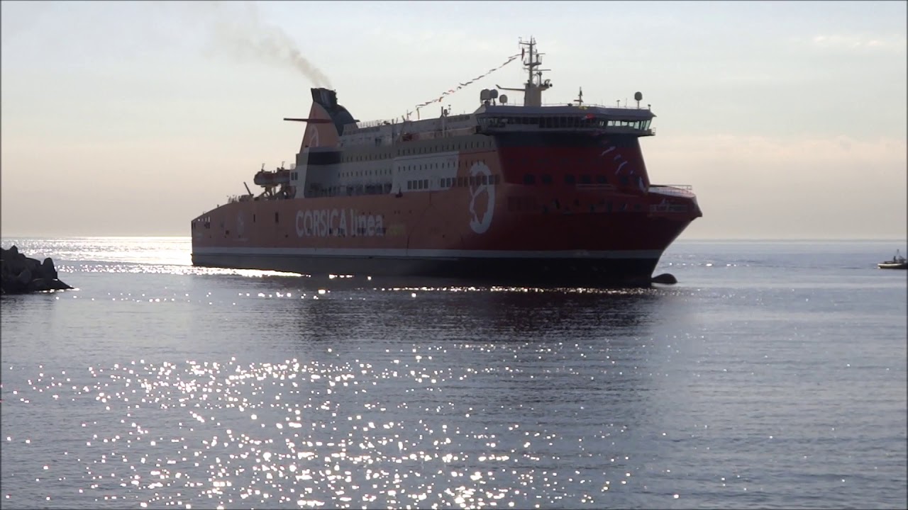 Arrivée du navire A Nepita à Bastia