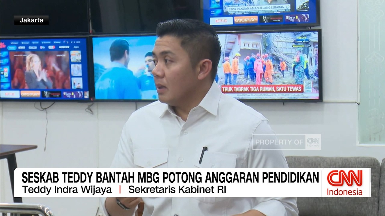 Seskab Teddy Bantah MBG Potong Anggaran Pendidikan
