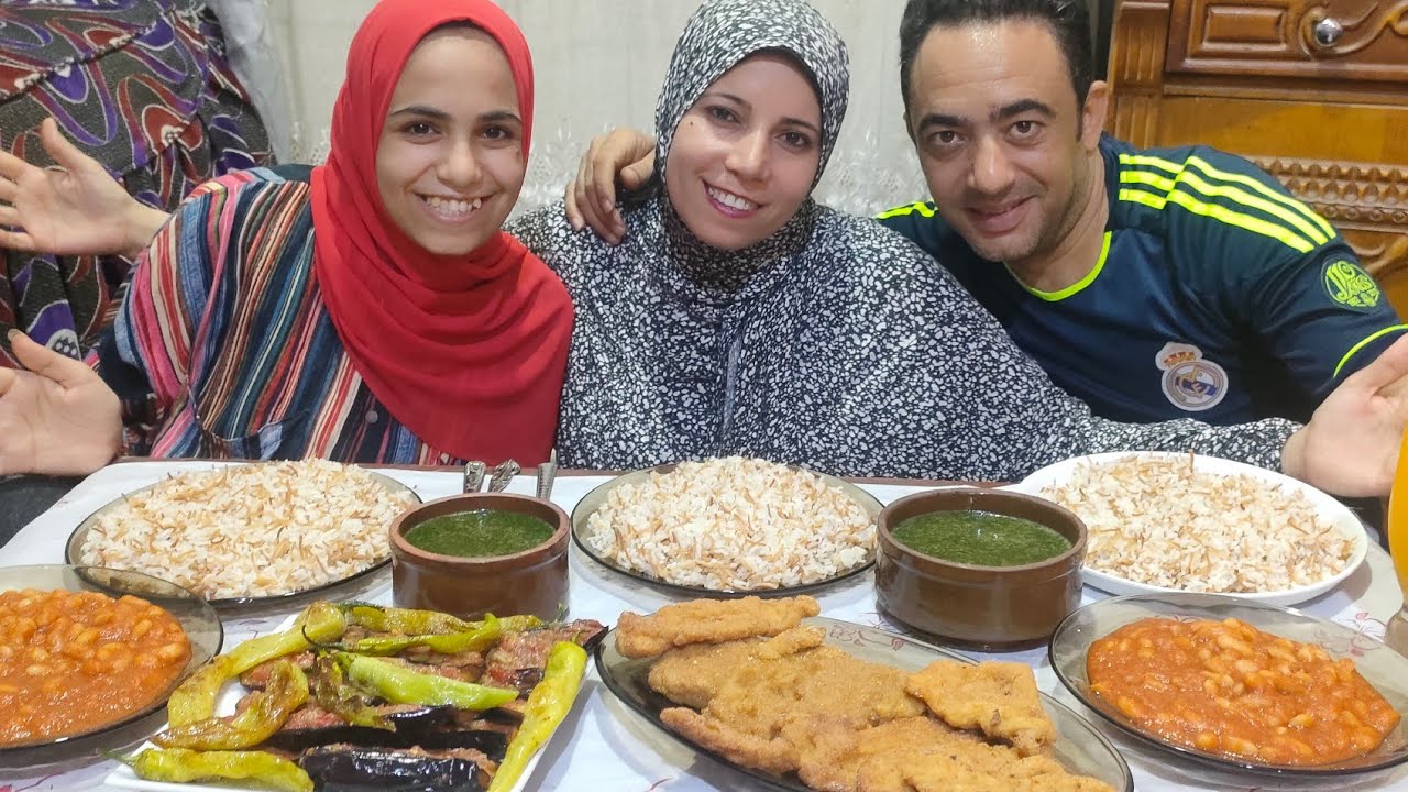 تحدث ثلاثي مع عروسه اخويا ومراتي على فاصوليا البيضاء والملوخيه والرز بالشعريه والبانيه